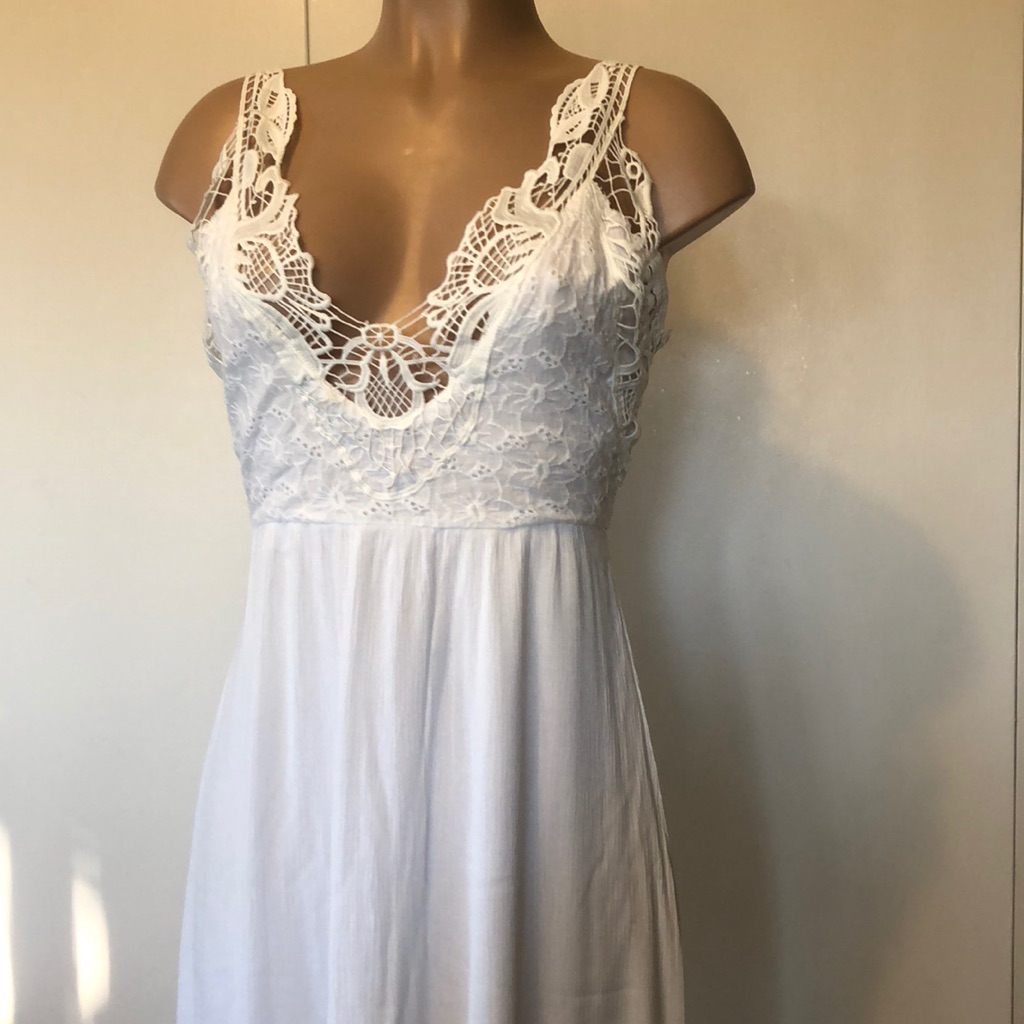 Gorgeous Lace Top Maxi, Sz S